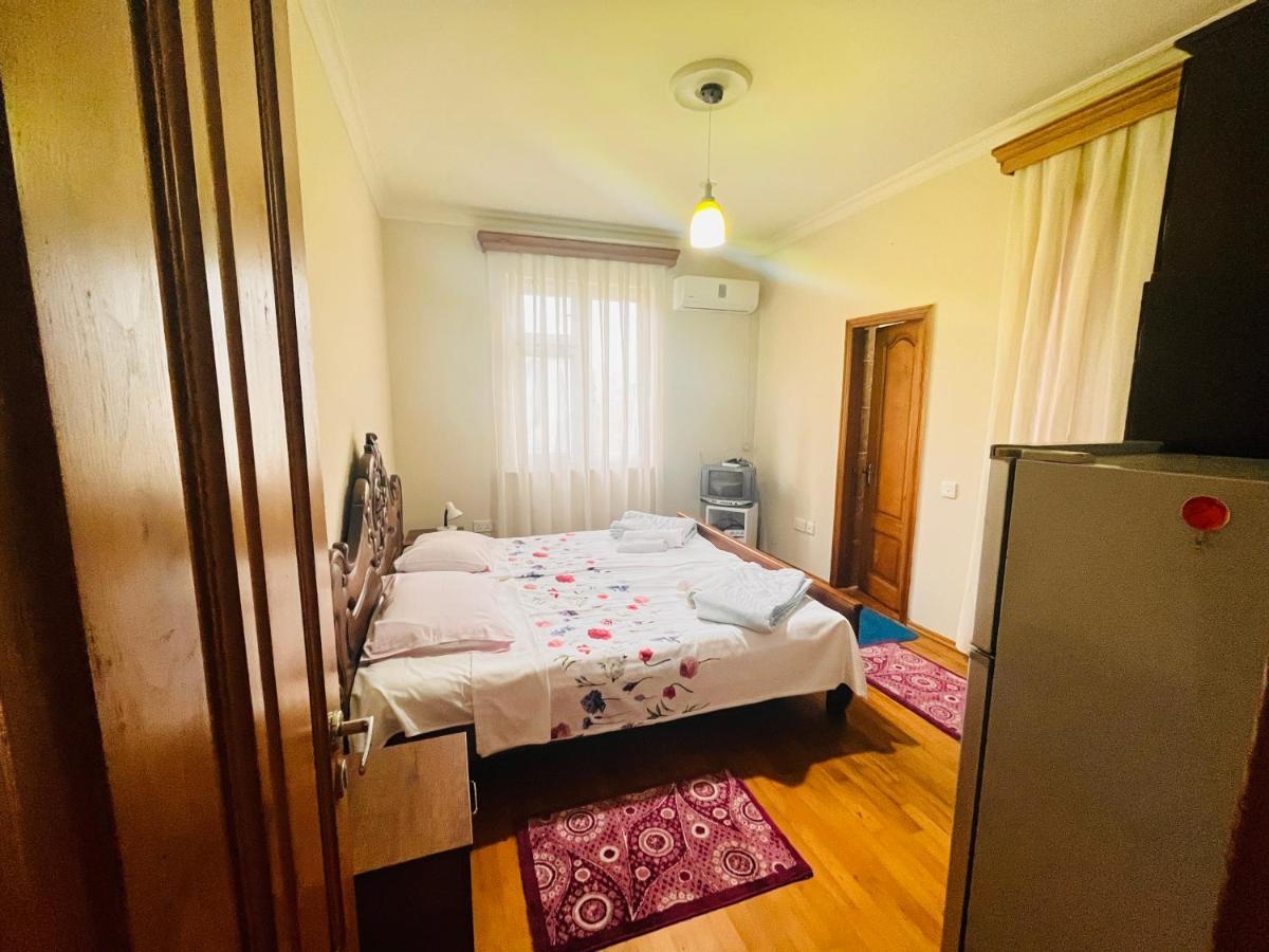 Dato's GuestHouse Makhinjauri Eksteriør billede