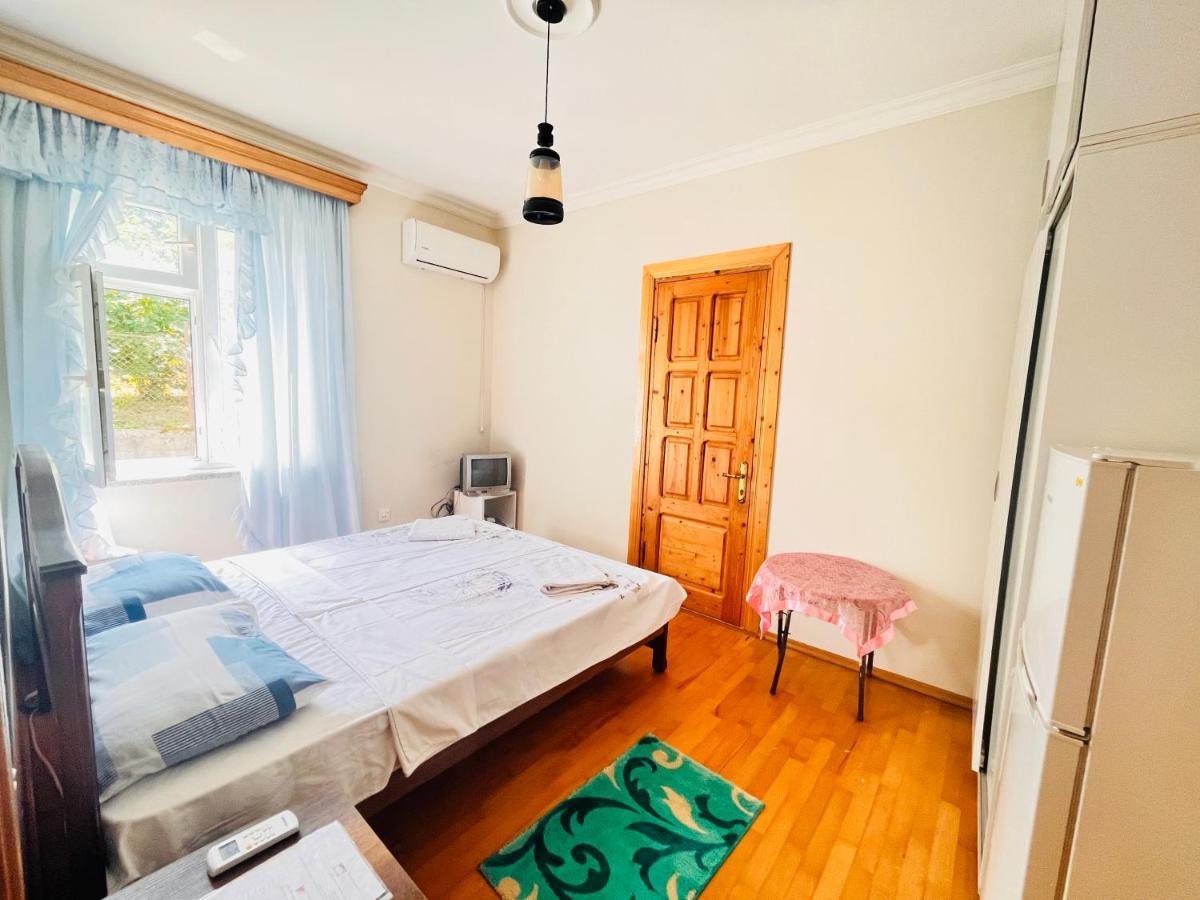 Dato's GuestHouse Makhinjauri Eksteriør billede